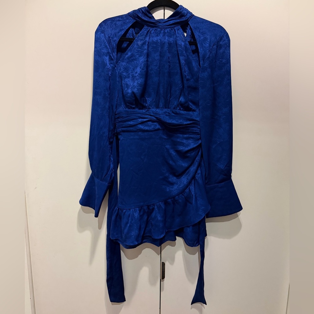 Elegant Blue Long Sleeve Dress